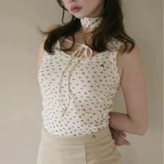 即日発送❣️ andmary アンドマリー Flower ribbon tops Andmary Flower ribbon tops アンドマリー｜Yahoo!フリマ（旧PayPay