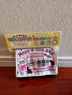 新品未使用　マルチポケット　女の子のサムネイル