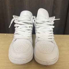 NIKE AIR JORDAN 1 MID ホワイト スニーカー 箱無しのサムネイル