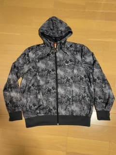 激レア‼︎【NIKE】カモフラ フード付きナイロンジャケット XLのサムネイル