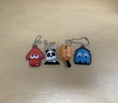 キーホルダー 4種セット スプラトゥーン パンダ ラッコ パックマンのサムネイル