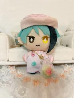 ゆめかわコーデ（ピンク） ⭐︎ハンドメイドぬい服10cm  ツイステexマスコットのサムネイル