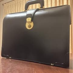 美品 ココマイスター ダレスバッグ 黒 ブライドルレザー - メルカリ