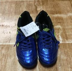 フットサルシューズ umbroのサムネイル