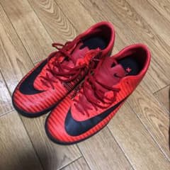 NIKE ナイキ サッカートレーニングシューズのサムネイル