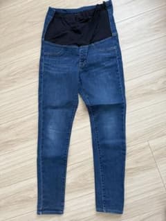 UNIQLO　マタニティパンツ　2着セットのサムネイル