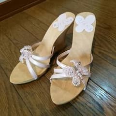 ちかりん様専用    ダイアナ ウェッジサンダル バタフライのサムネイル