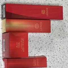 【タイムセール人気のアスタリフト】ハリ潤いシリーズの化粧品セットです。のサムネイル