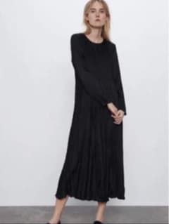 【ZARA】しわ加工ワンピース Mサイズ 新品未使用 タグ付きのサムネイル