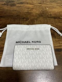 MICHEAL KORS二つ折り財布のサムネイル