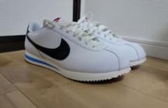 Nike Cortez White and Blackのサムネイル