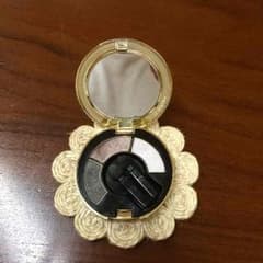 かんぬさま専用♡Elegance アイシャドウのサムネイル