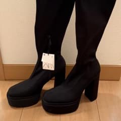 ZARA ロングブーツ ブラック 新品のサムネイル