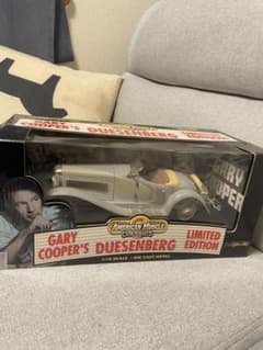 American Muscle Duesenberg 1/18 ミニカーのサムネイル