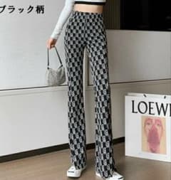 韓国 モノグラム柄 ワイドパンツ スリット入り ブラックのサムネイル