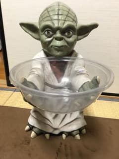 5/4スターウォーズの日 ヨーダ☆置物(キャンディボウルホルダー 
