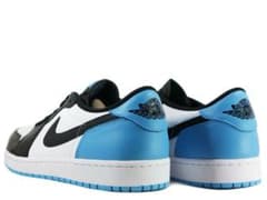 【値引き交渉可】NIKE AIR JORDAN 1 RETRO LOW OGのサムネイル