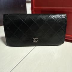 正規品　CHANEL マトラッセ 二つ折　長財布 ブラック