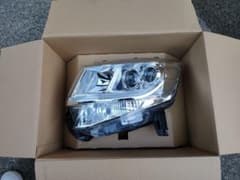 ☆美品☆ ダイハツ タントカスタム ヘッドライト左 LA600S LA610Sのサムネイル
