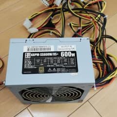 PC電源　600W　玄人志向　SS600W/85+のサムネイル