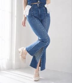 【新品・タグ付き】マジェスティックレゴン デニムパンツ =LOVE 髙松瞳 着用のサムネイル