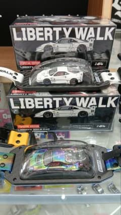 LBWK x D/STANS × INNO F40 限定品 LBWK x D/STANS × INNO F40 チェイスのチャンス。 - メルカリ