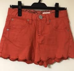 ショートパンツのサムネイル