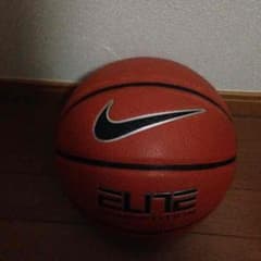 ナイキ バスケットボールのサムネイル