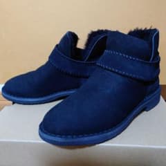 UGG ショートブーツ ブラックのサムネイル