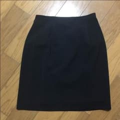 黒のミニタイトスカートのサムネイル