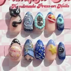 Pamipyu Nails コララインとボタンの魔女のサムネイル