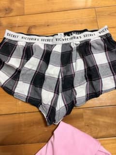 Victoria's Secret チェック柄ショートパンツのサムネイル
