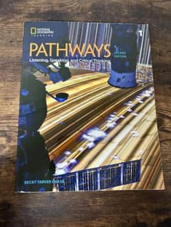 PATHWAYS 1 Second Edition 英語テキストのサムネイル