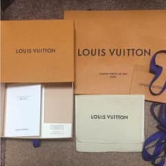 LOUIS VUITTON サイフ 空箱 ショップ袋のサムネイル