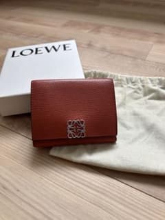LOEWE 三つ折り財布 トライフォールド ウォレットのサムネイル