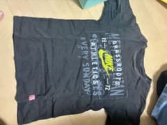 Nike グラフィックプリント Tシャツ 黒のサムネイル
