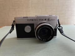 完動品、 整備済◉ Olympus PEN-FT 単焦点レンズ付き ハーフカメラのサムネイル