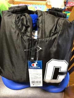 ロング丈のジャケットですのサムネイル