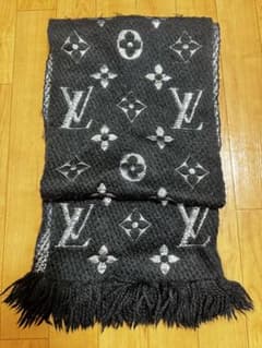 LOUIS VUITTON モノグラム マフラー ブラックのサムネイル