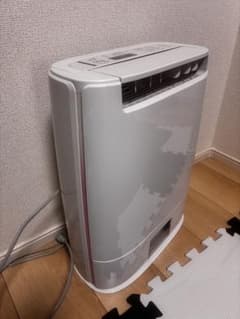 ジャンク品】Panasonic 衣類乾燥除湿機 F-YZU60 2021年製 - メルカリ