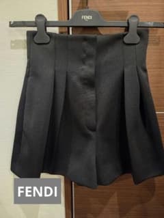 FENDI フェンディ ハイウエストショートパンツ ブラック - メルカリ