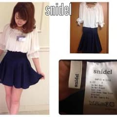 値下げ☆阪急梅田限定！snidelワンピースのサムネイル