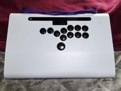 VICTRIX PRO FS 12 アーケードファイトスティック　ホワイトのサムネイル