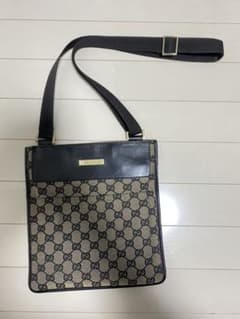 GUCCI グッチ ショルダーバッグのサムネイル