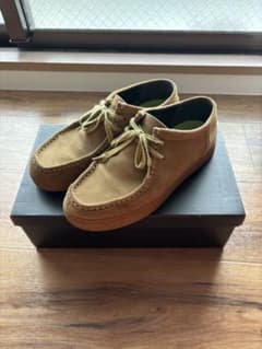 BEAUTY&YOUTH スエード モカシンシューズ　Clarksのサムネイル