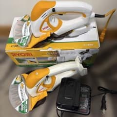 ダ*ン様 RYOBI バリカン AB-1620 BB1800充電式バリカン2台ま RYOBI バリカン AB-1620 BB1800充電式バリカン2台まとめ売り - メルカリ