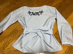 アンタイトル  美品ブラウスのサムネイル
