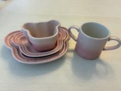 ひ*ৎ様 LE CREUSET ベビー 食器セット ピンクのサムネイル