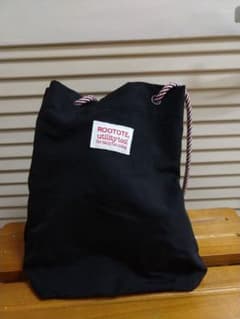 美品　ルートートのサムネイル
