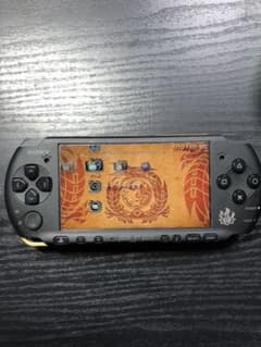 PSP 3000 モンハンモデル　ソフト7枚　TV出力アダプターのサムネイル